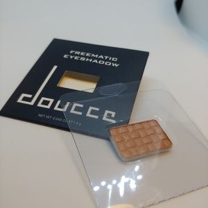 Doucce Freematic Eyeshadow Refill in 54 Veronica